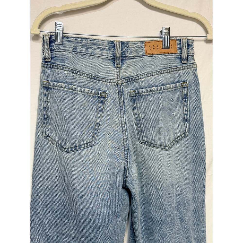 PacSun 90s Boyfriend Jeans NWT Size 26 Light Wash Distressed - Picture 6 of 7